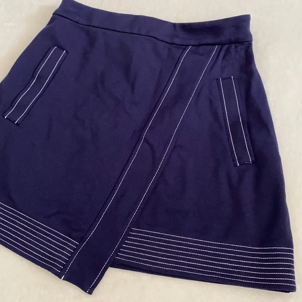 Guess Los Angeles | Faux Wrap Tie Belt Asymmetrical Mini Skirt Blue (S 4-6) - Picture 5 of 15